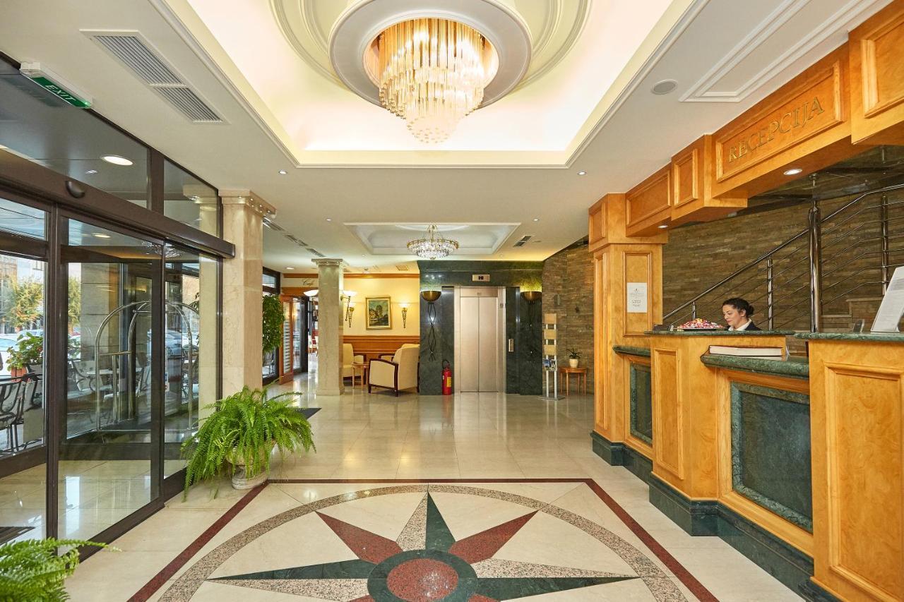 Garni Hotel Master نوفي ساد المظهر الخارجي الصورة