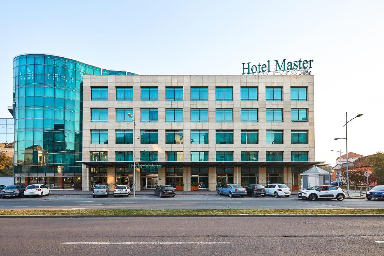 Garni Hotel Master نوفي ساد المظهر الخارجي الصورة