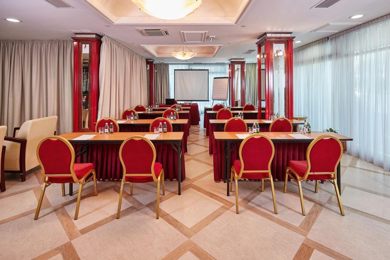 Garni Hotel Master نوفي ساد المظهر الخارجي الصورة