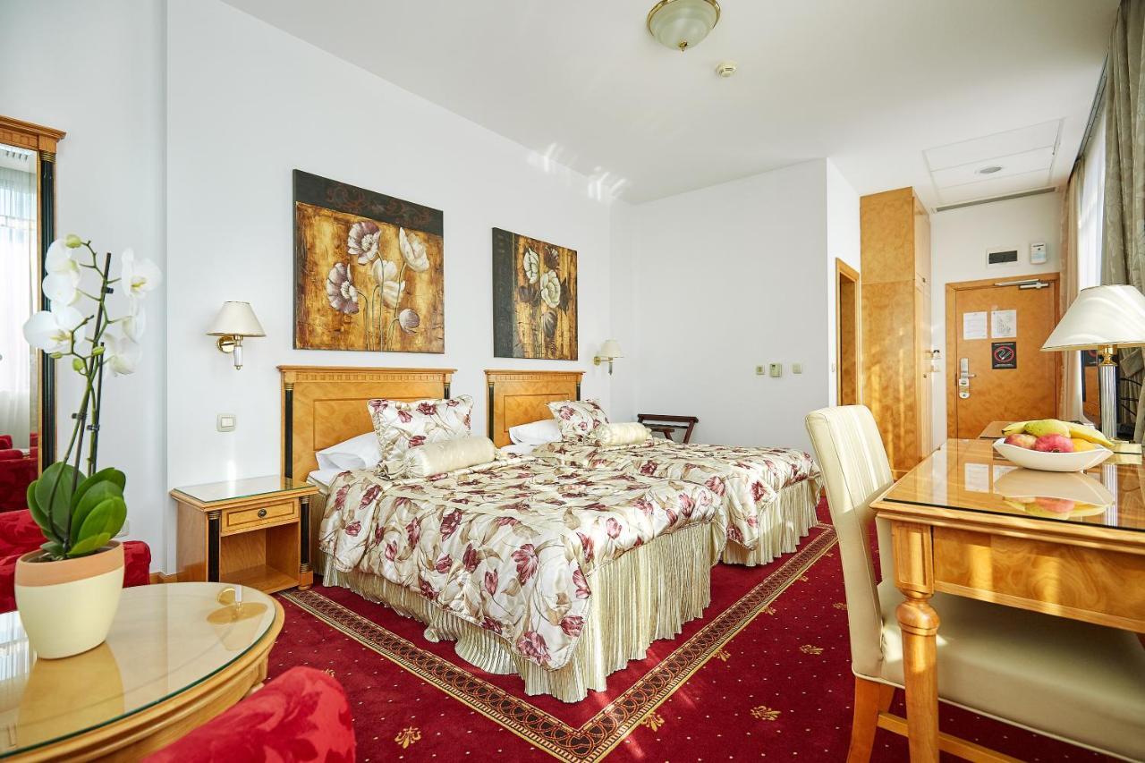 Garni Hotel Master نوفي ساد المظهر الخارجي الصورة