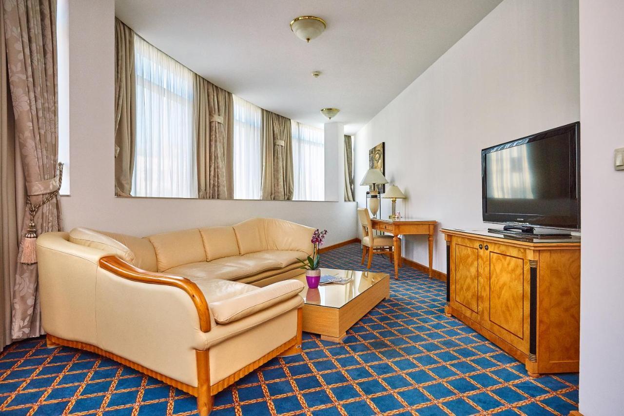 Garni Hotel Master نوفي ساد المظهر الخارجي الصورة