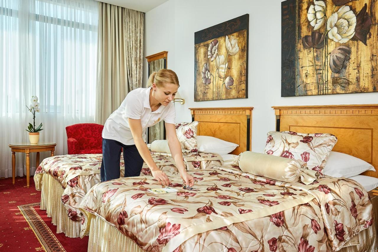 Garni Hotel Master نوفي ساد المظهر الخارجي الصورة